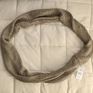 Infinity scarf